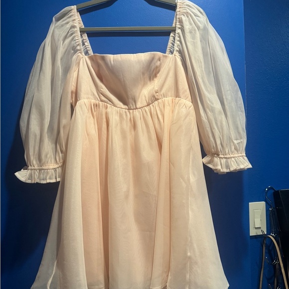 Elegant Peach baby doll  mini dress - Picture 12 of 13